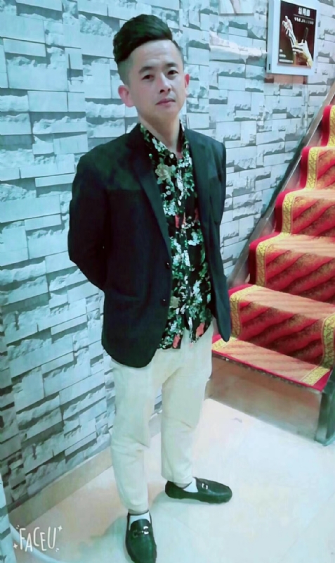 男人三十而立的第一张照片--梅州相亲服务中心