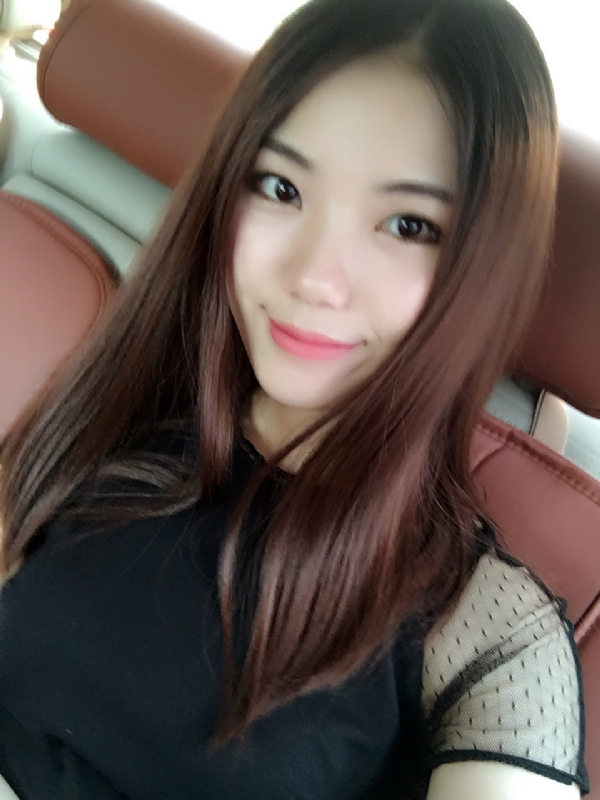 盛开的花朵的第二张照片--梅州相亲服务中心