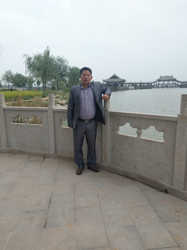 寻找爱的第一张照片--梅州相亲服务中心