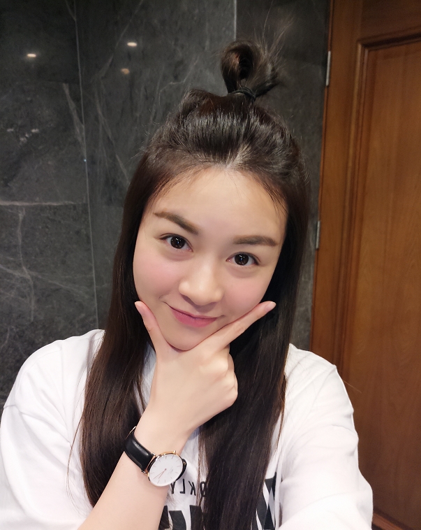 苹果味的第一张照片--梅州相亲服务中心