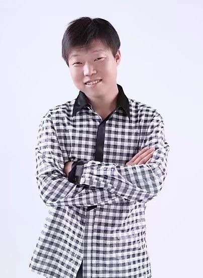 碧海升明月的第一张照片--梅州相亲服务中心