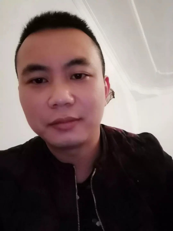 喜闻香气的第一张照片--梅州相亲服务中心