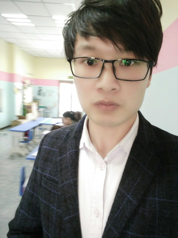 峰的呢喃的第一张照片--梅州相亲服务中心