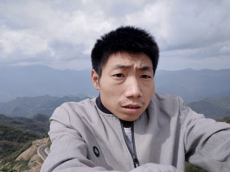 向后半生奋斗的第一张照片--梅州相亲服务中心