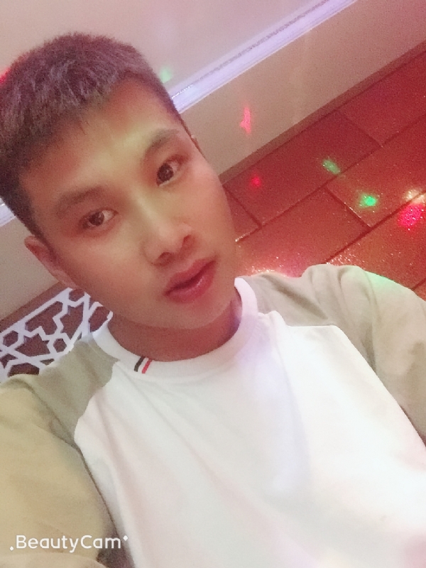 阿锋的第一张照片--梅州相亲服务中心