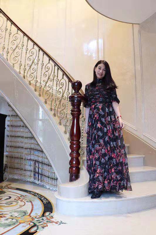 馨儿的第三张照片--梅州相亲服务中心