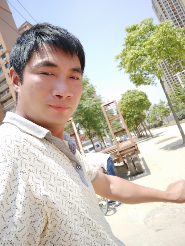 勇哥的第一张照片--梅州相亲服务中心