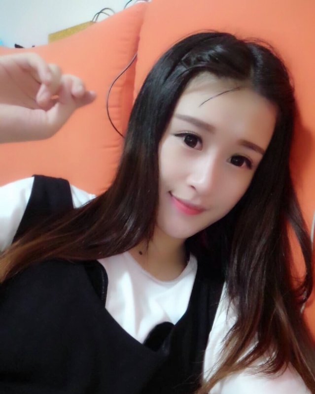 花开的季节的第一张照片--梅州相亲服务中心