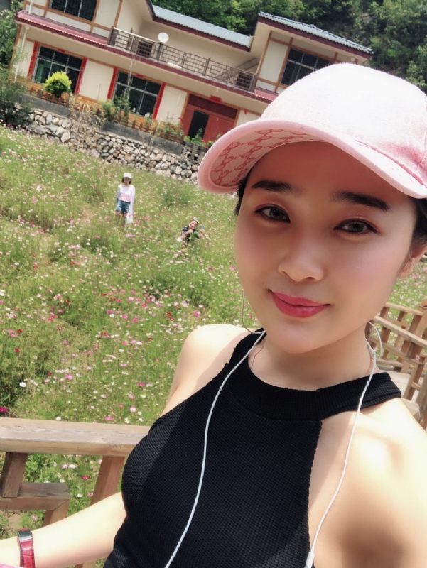 诗琪的第二张照片--梅州相亲服务中心