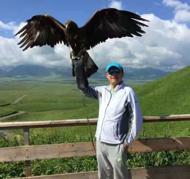 怀抱清风的第一张照片--梅州相亲服务中心