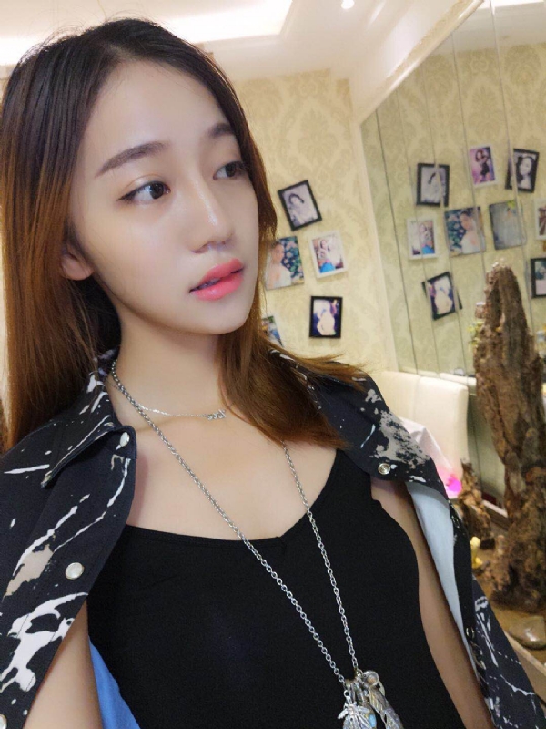 凉兮的第一张照片--梅州相亲服务中心