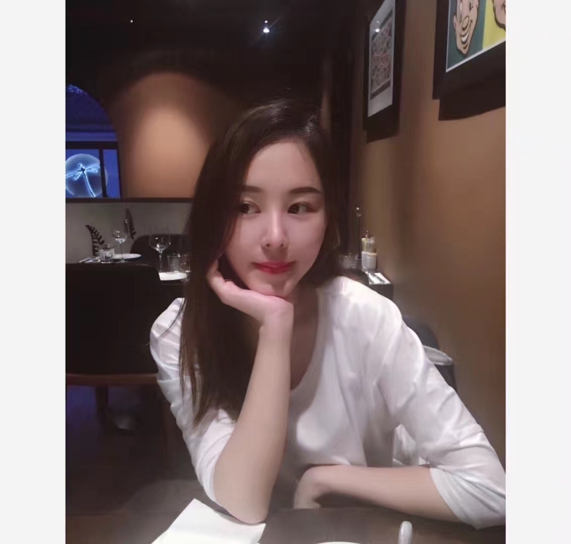 筱月悦的第一张照片--梅州相亲服务中心