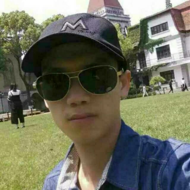 龙小华的第一张照片--梅州相亲服务中心