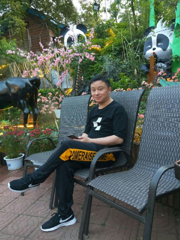 想家的第一张照片--梅州相亲服务中心