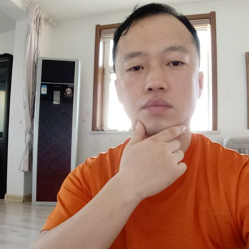 爱热闹的人的第一张照片--梅州相亲服务中心