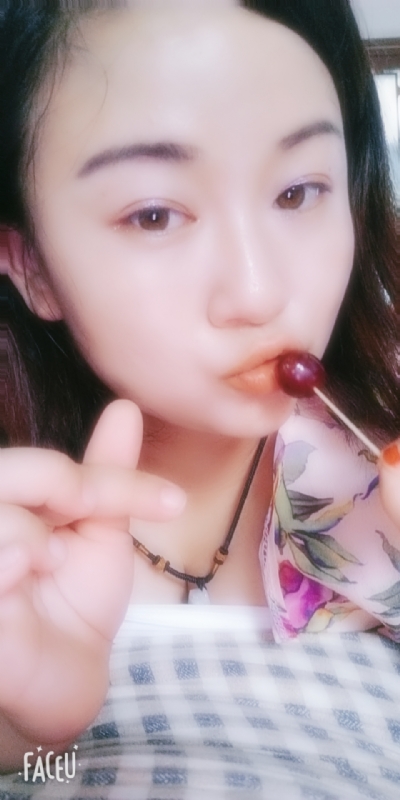 霸气璐妞的第一张照片--梅州相亲服务中心