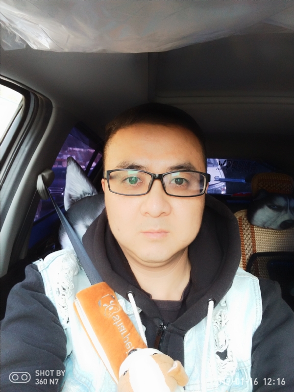 香烟最懂男人心的第一张照片--梅州相亲服务中心