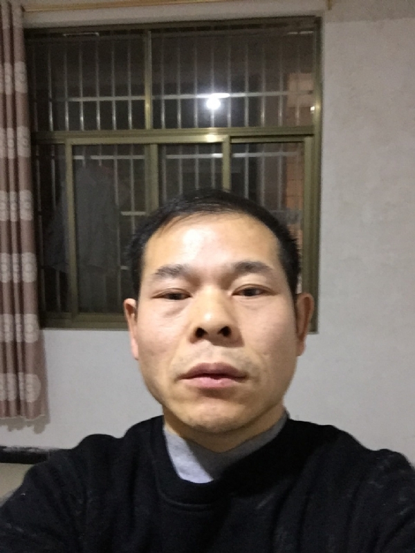 徐徐清风的第一张照片--梅州相亲服务中心