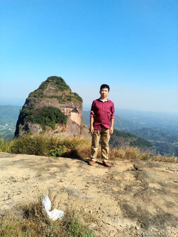 小冼的第一张照片--梅州相亲服务中心