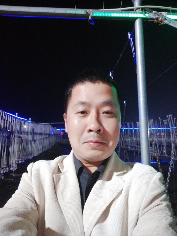 阿峰的第一张照片--梅州相亲服务中心