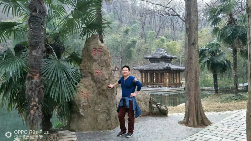 烦事用点心的第一张照片--梅州相亲服务中心