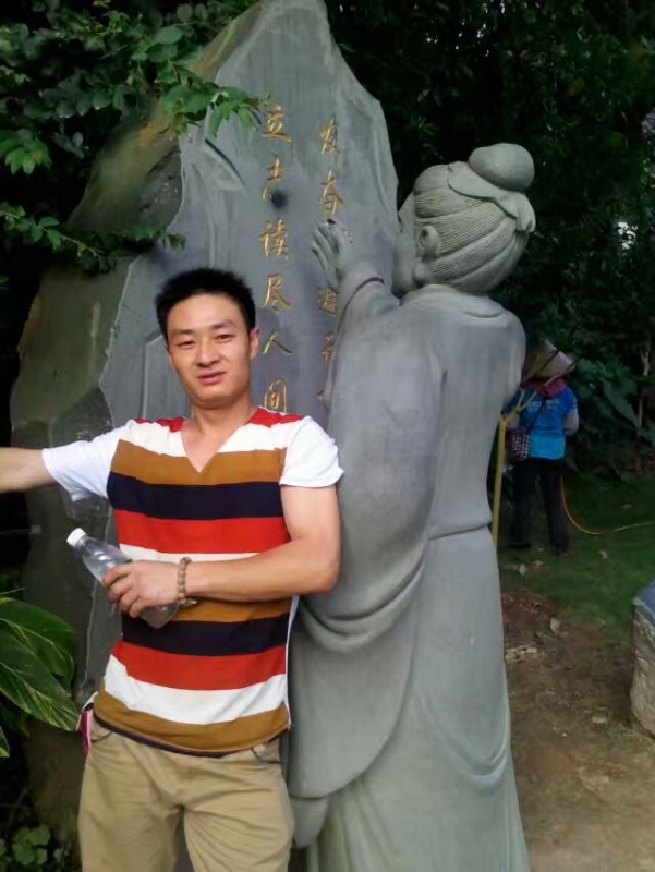 相依相伴的第一张照片--梅州相亲服务中心