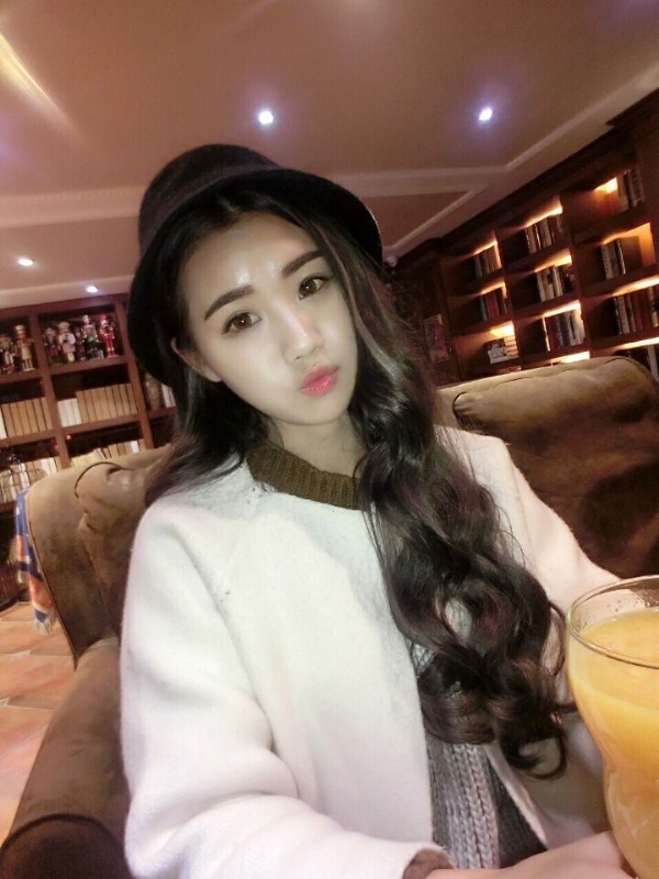 气质小妹的第三张照片--梅州相亲服务中心