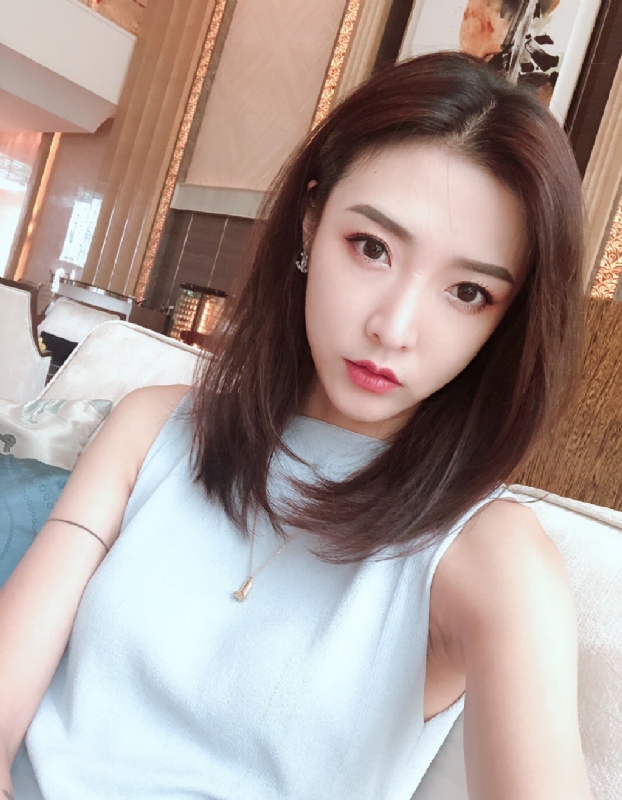 嘉嘉的第一张照片--梅州相亲服务中心