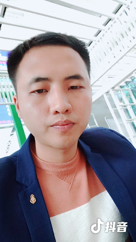 佳鑫的第一张照片--梅州相亲服务中心