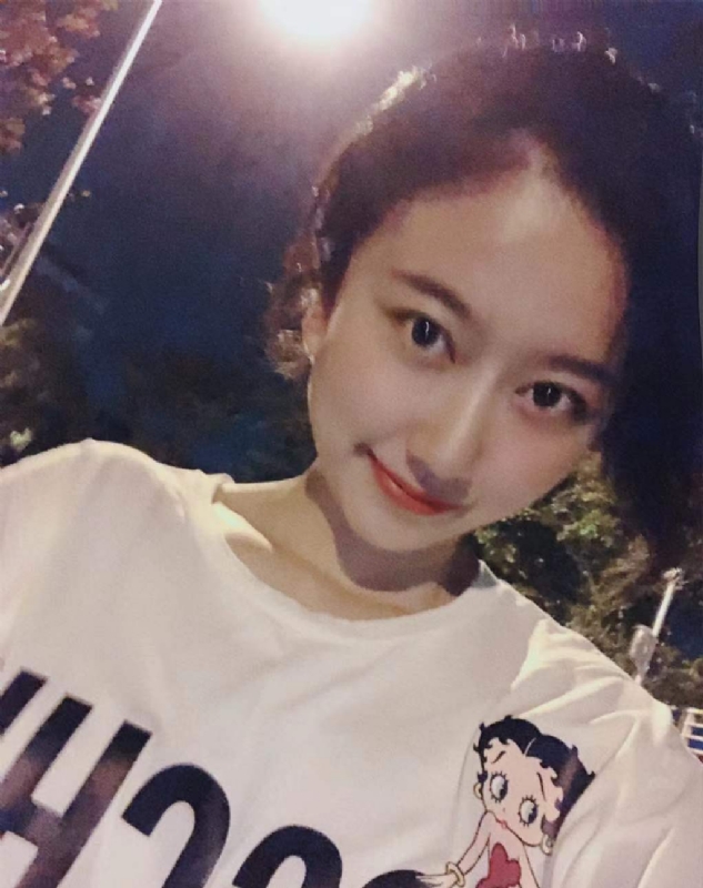 佳佳的第一张照片--梅州相亲服务中心