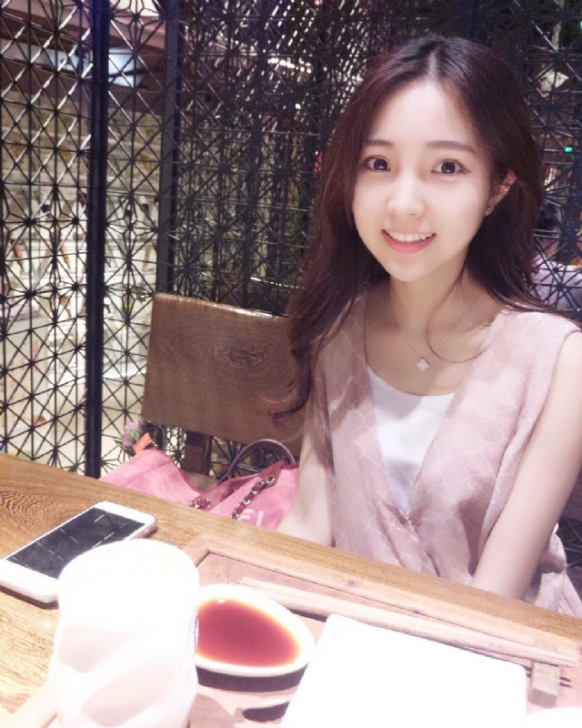 冰艳残阳的第二张照片--梅州相亲服务中心