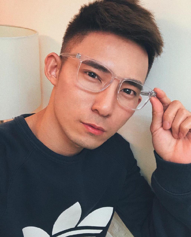 小伟的第一张照片--梅州相亲服务中心