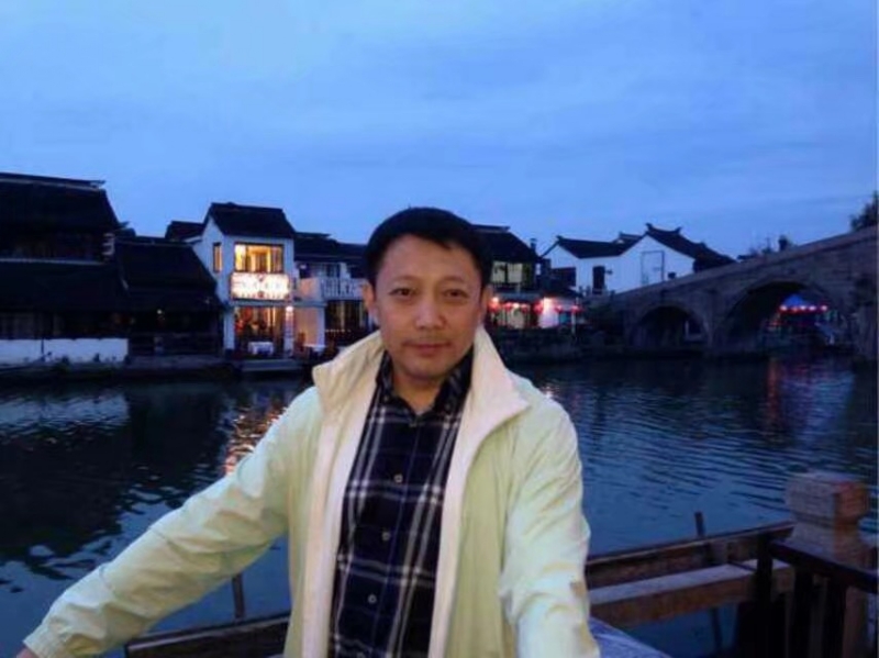 巧克力绅士的第六张照片--梅州相亲服务中心