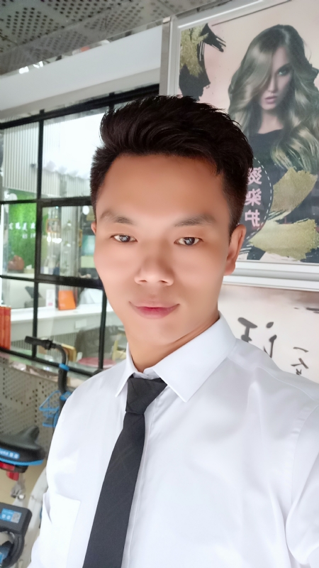 阳光男士的第一张照片--梅州相亲服务中心