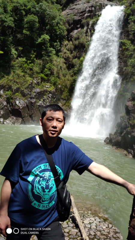 石头的第一张照片--梅州相亲服务中心