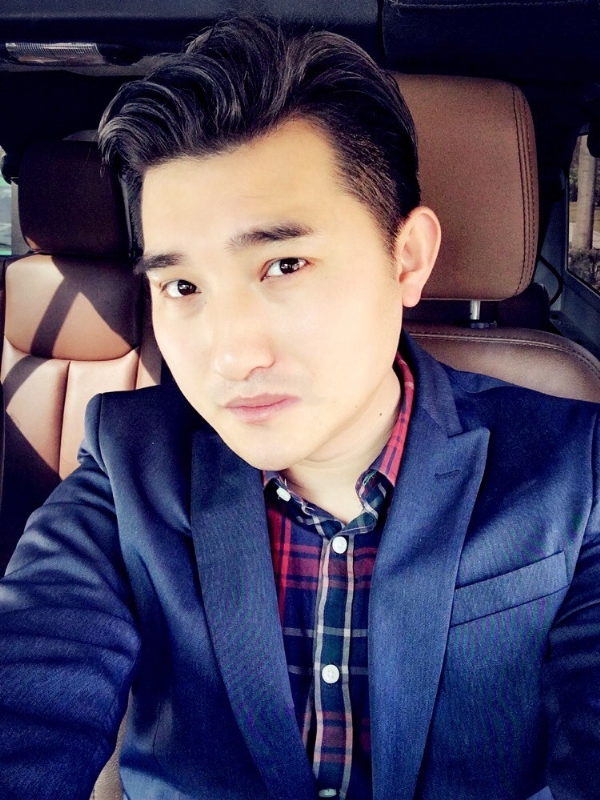 奋斗的第三张照片--梅州相亲服务中心