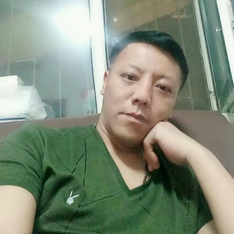 龍行天下的第一张照片--梅州相亲服务中心