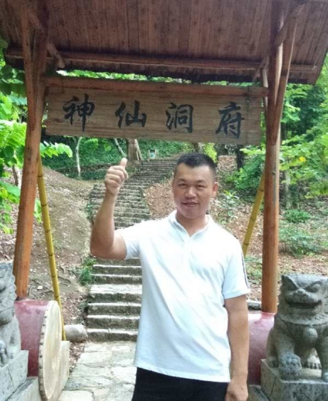 强仔的第一张照片--梅州相亲服务中心