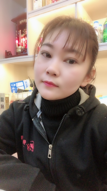 泡沫的第一张照片--梅州相亲服务中心