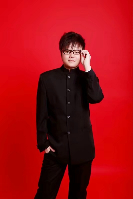 站在远处看童年的第一张照片--梅州相亲服务中心