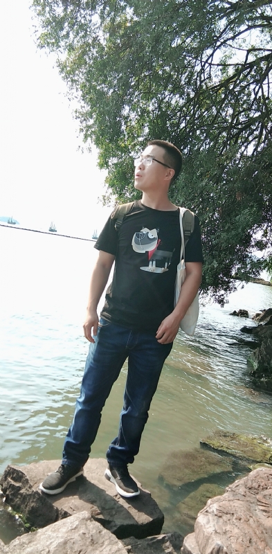 后来的我们的第一张照片--梅州相亲服务中心