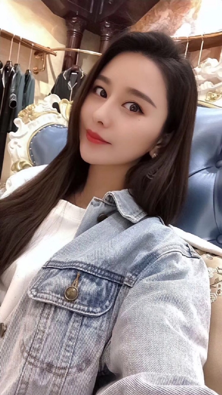 李珊珊的第一张照片--梅州相亲服务中心