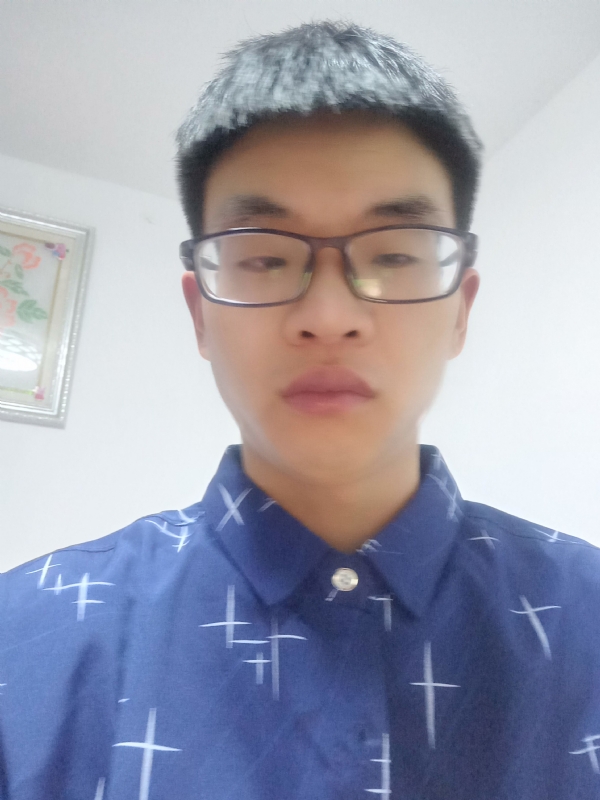 搬砖小伙的第一张照片--梅州相亲服务中心