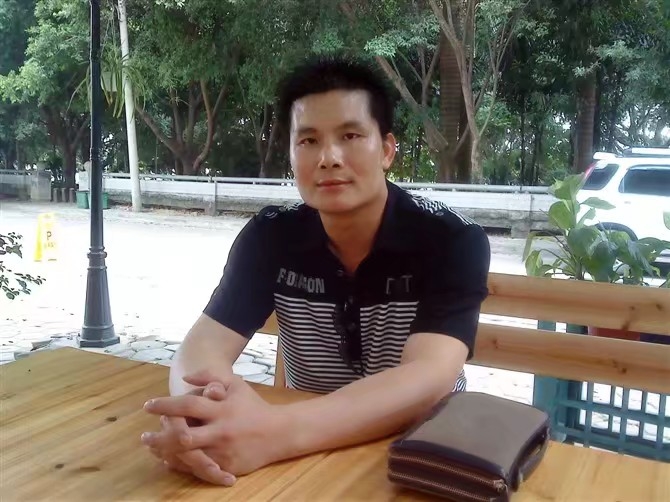 贴身爱人的第一张照片--梅州相亲服务中心