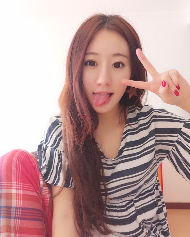 没有故事的女同学的第三张照片--梅州相亲服务中心