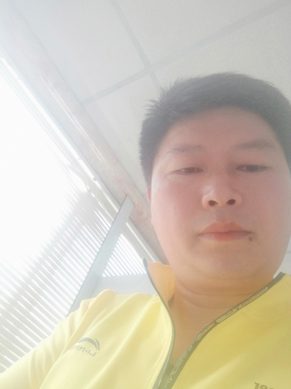 山男的第一张照片--梅州相亲服务中心