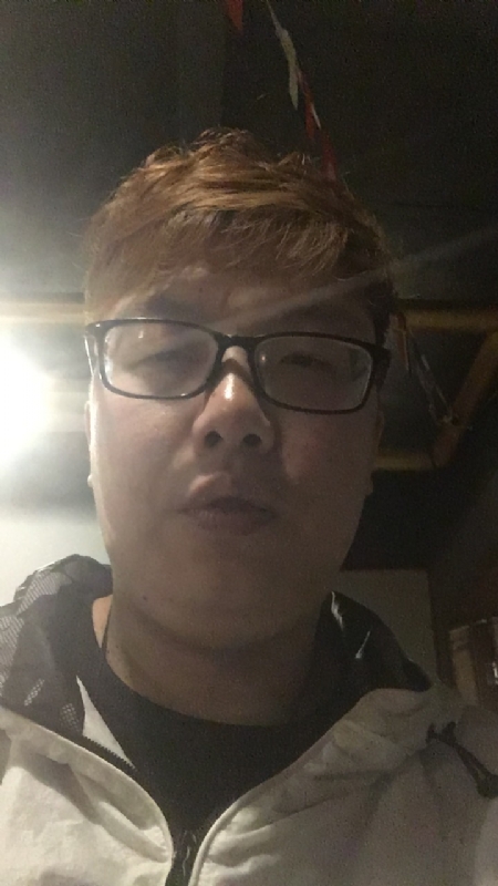 深情久伴更长情的第一张照片--梅州相亲服务中心