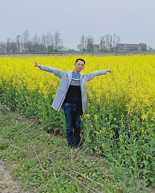 一个真诚的男士的第一张照片--梅州相亲服务中心