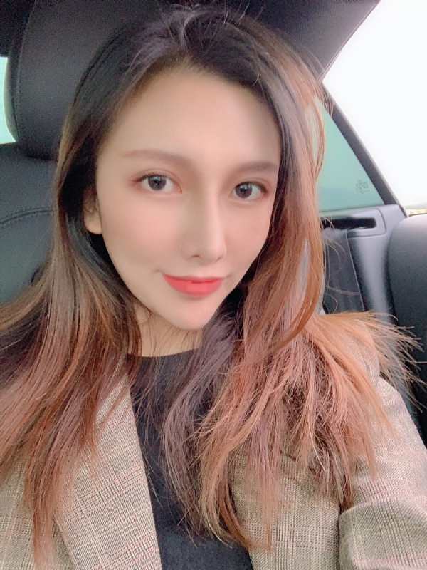 李岚Lancy的第一张照片--梅州相亲服务中心