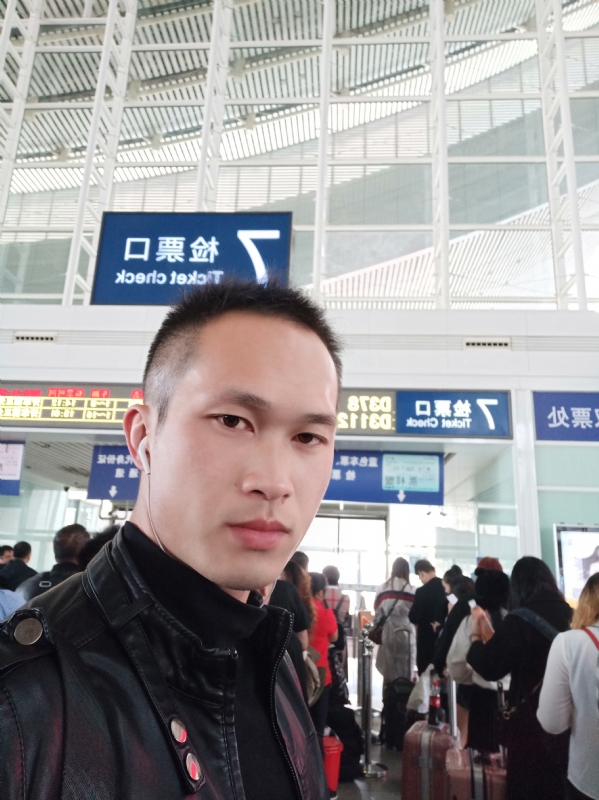 一叶知秋的第一张照片--梅州相亲服务中心